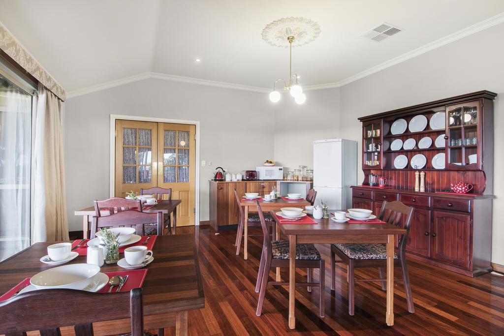 Shambhala Guesthouse Kangaroo Gully Bagian luar foto