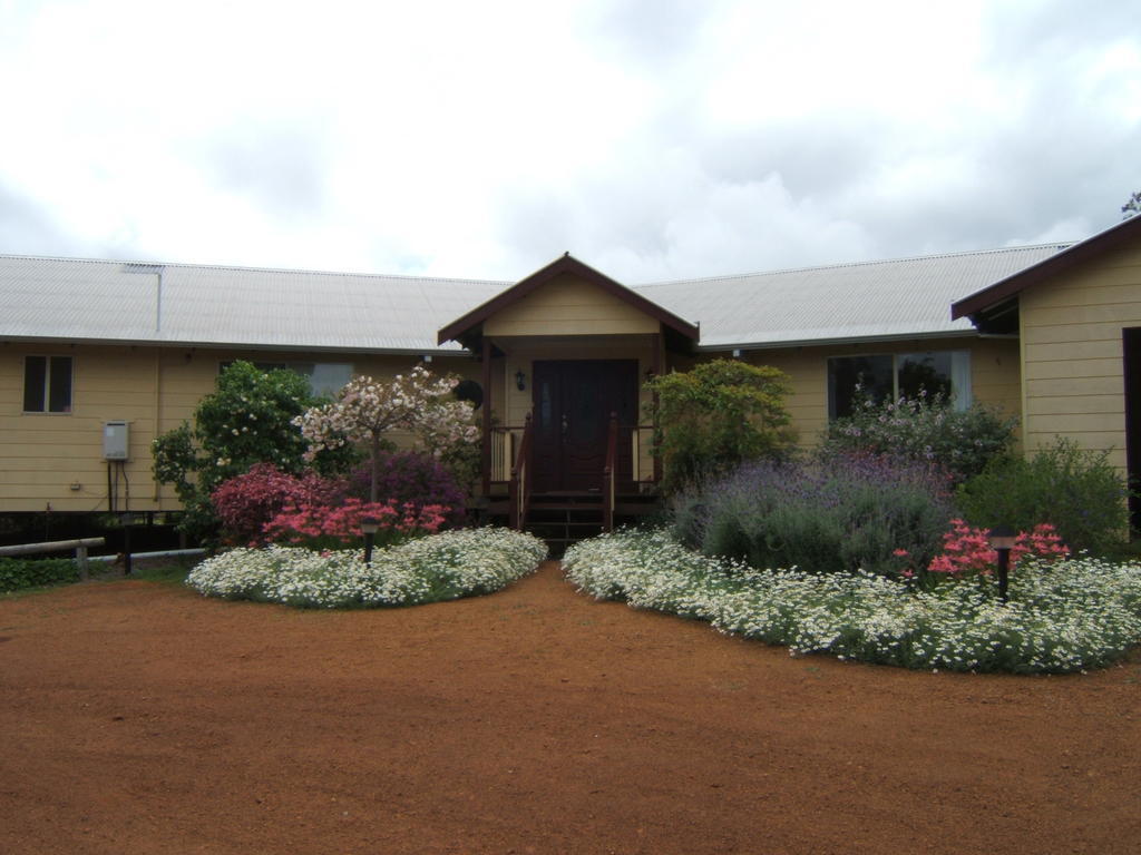 Shambhala Guesthouse Kangaroo Gully Bagian luar foto