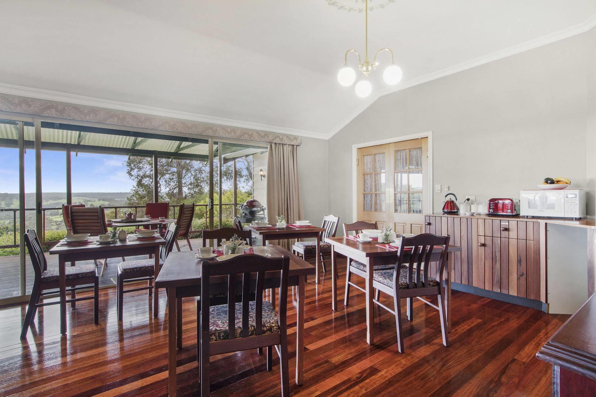 Shambhala Guesthouse Kangaroo Gully Bagian luar foto