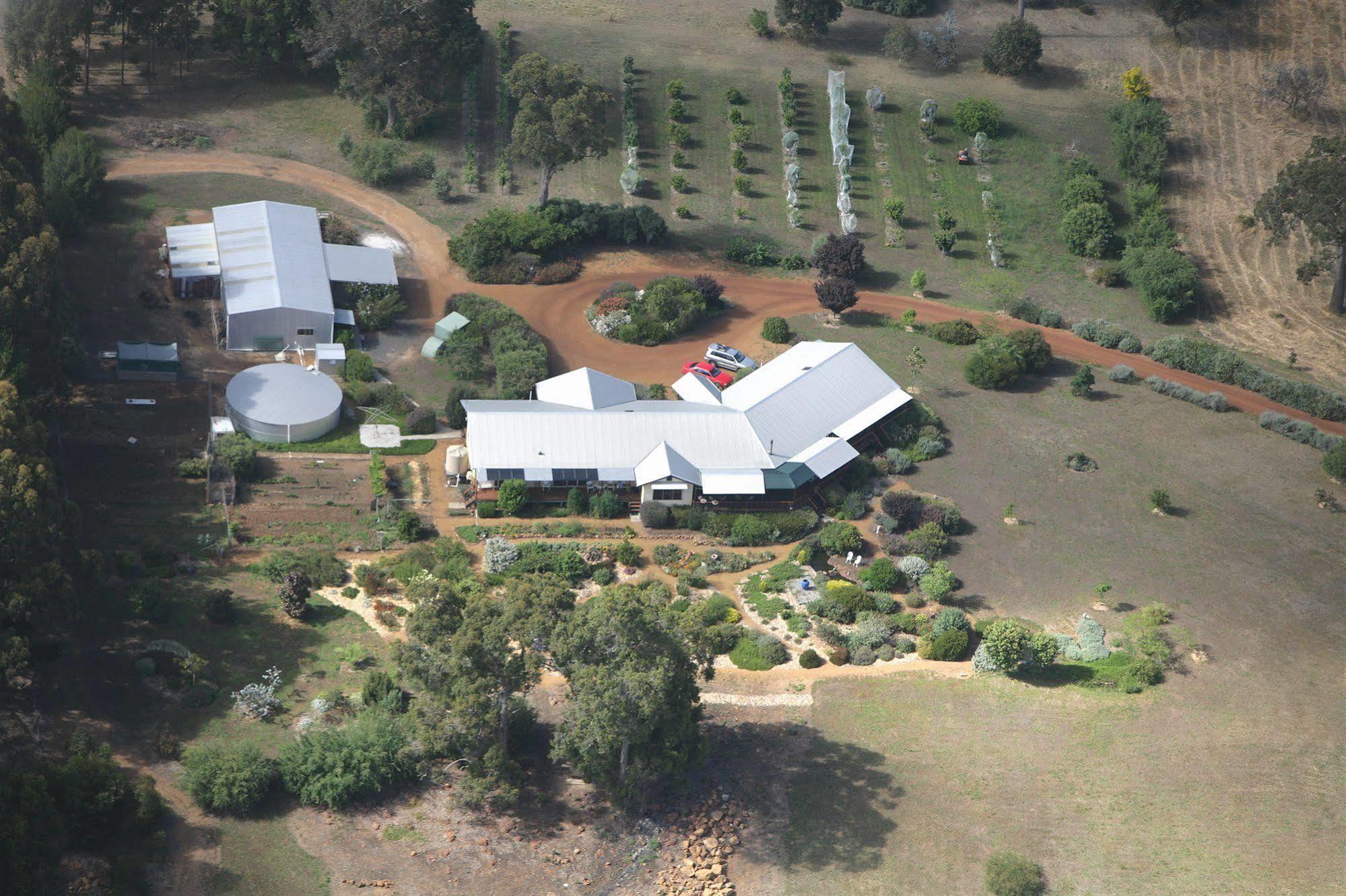 Shambhala Guesthouse Kangaroo Gully Bagian luar foto